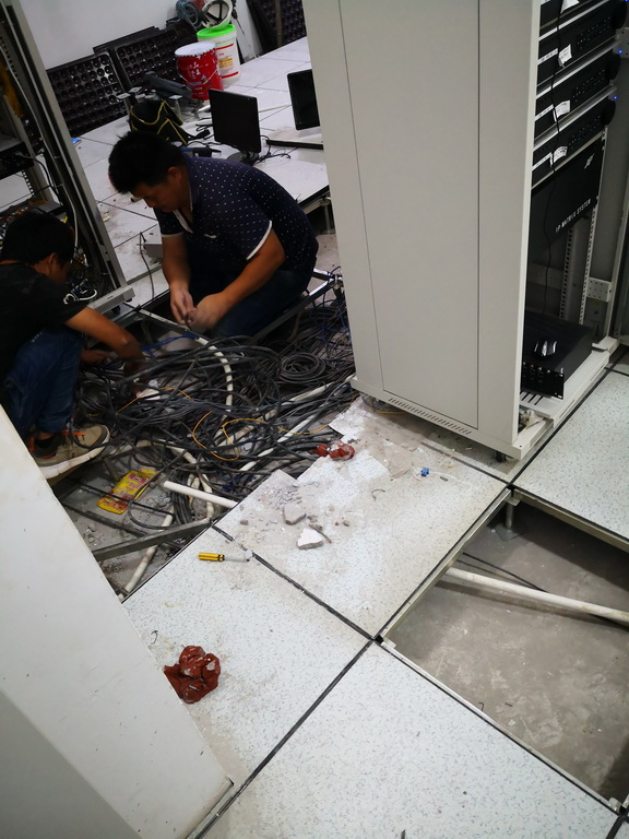 系統集成 · 信息智能化 · 機房建設
