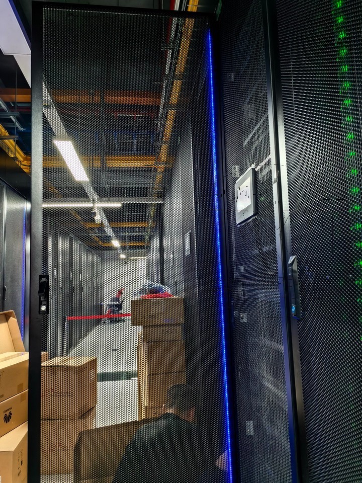 系統集成 · 信息智能化 · 機房建設